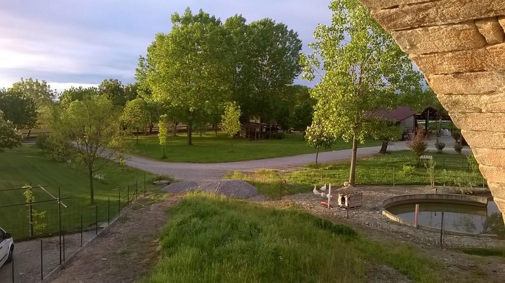 Agriturismo Arte Contadina Фьоренцуола-д'Арда Экстерьер фото